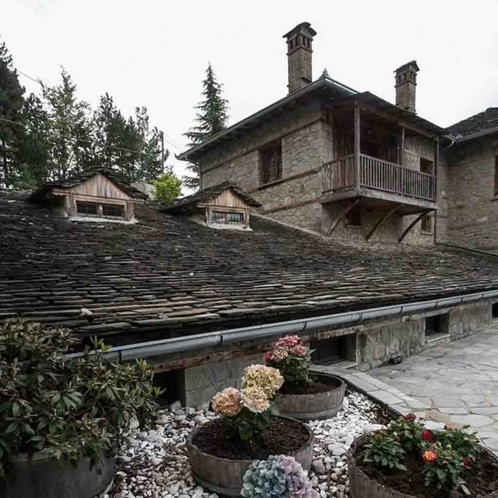 Winter destinations with traditional architecture - Metsovo
